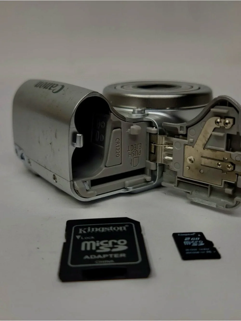 Canon Silver PowerShot A570 IS Compact Digital Camera